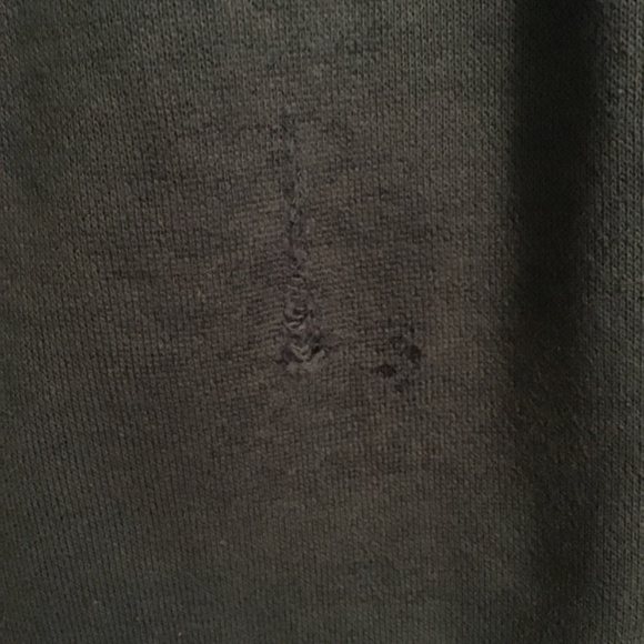 🔥Jordan, size 5/7 years, pre-owned, has small holes on knees, see photos - Picture 2 of 5